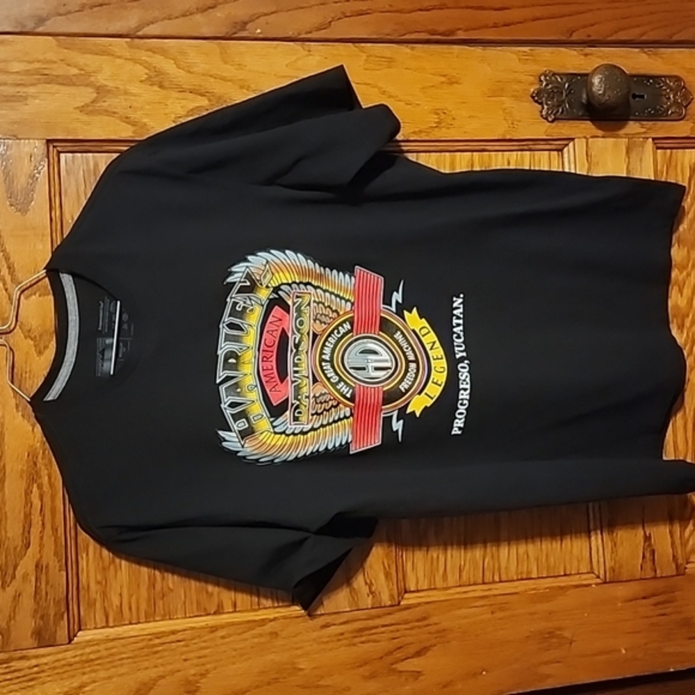 Graphic t-shirt‎